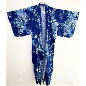 Smithsonian Institute Blue Floral Kimono Size Medium Made in Japan